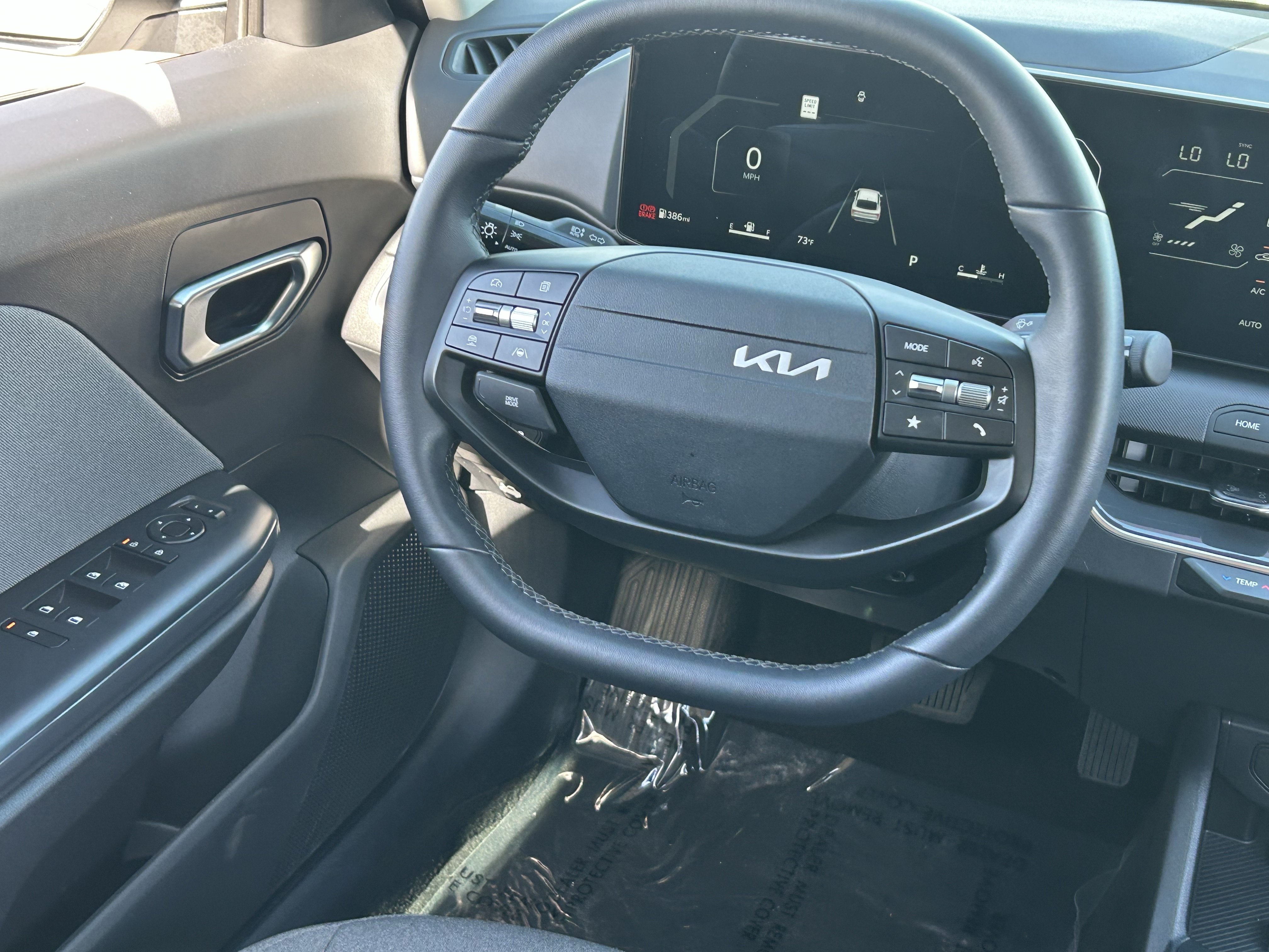 Used 2025 Kia K4 EX FWD image 16
