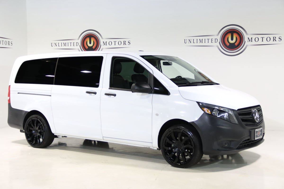 Used 2023 Mercedes-Benz Metris Passenger image 6