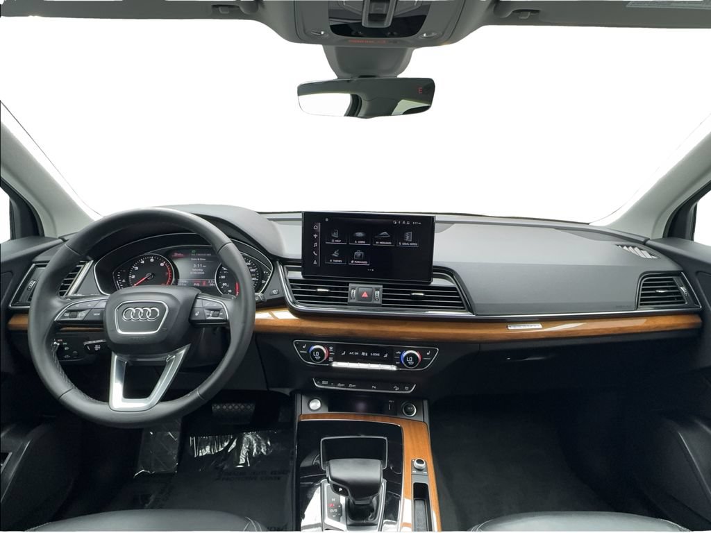 Used 2023 Audi Q5 2.0T Premium w/ Convenience Package AWD/4WD image 28