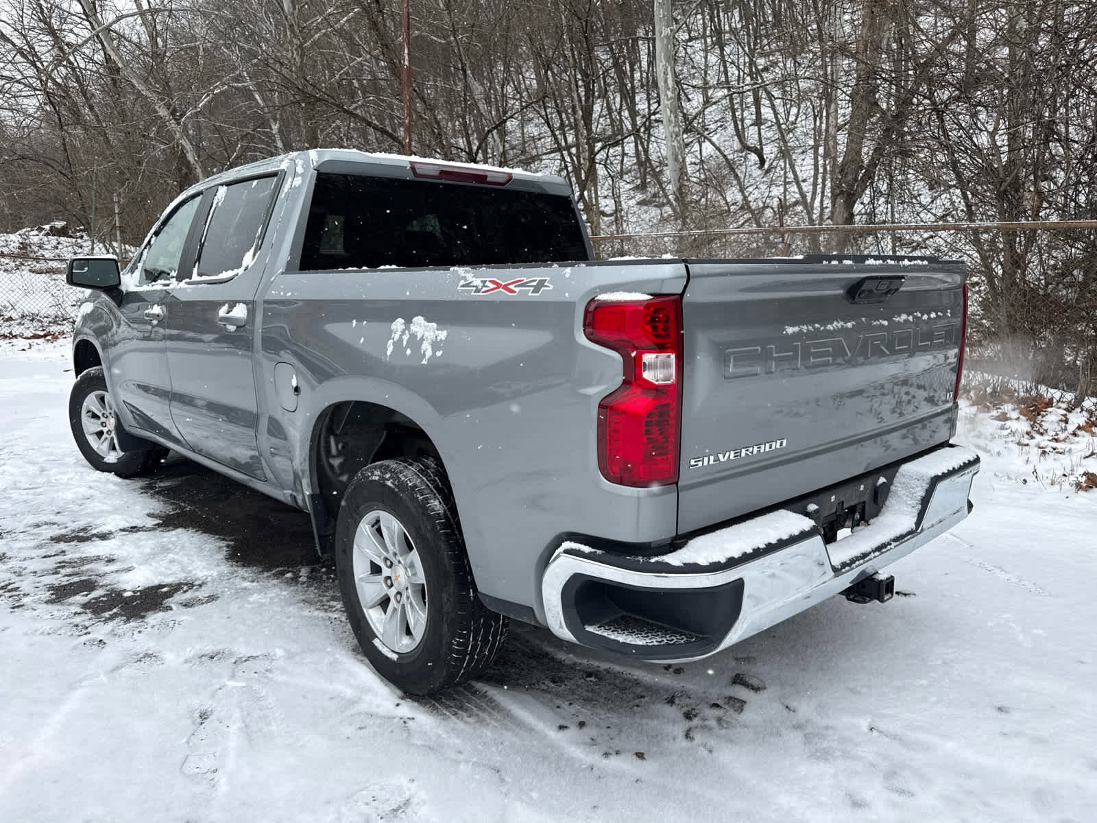 Used 2025 Chevrolet Silverado 1500 LT image 6