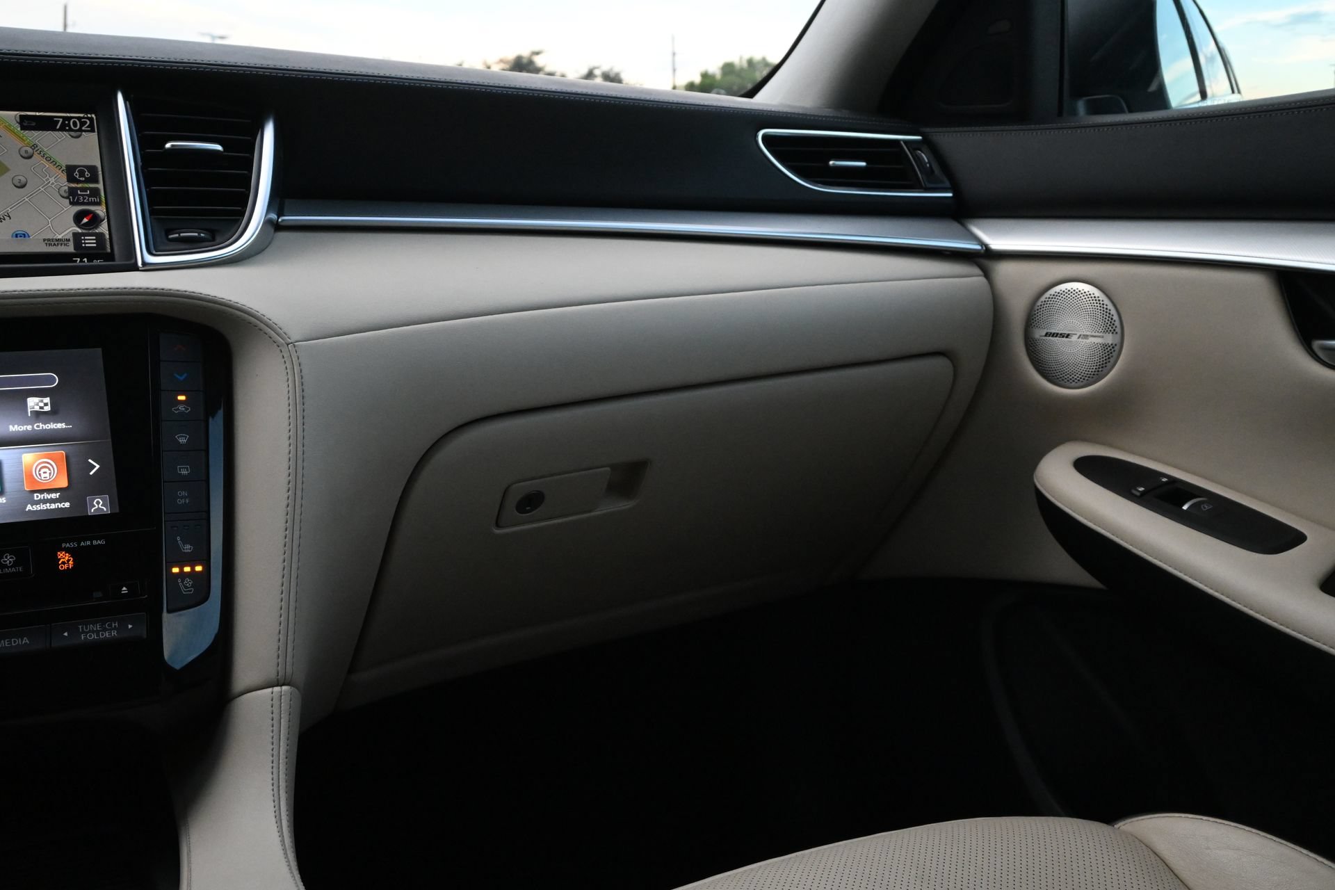 Used 2022 INFINITI QX50 Essential FWD image 9
