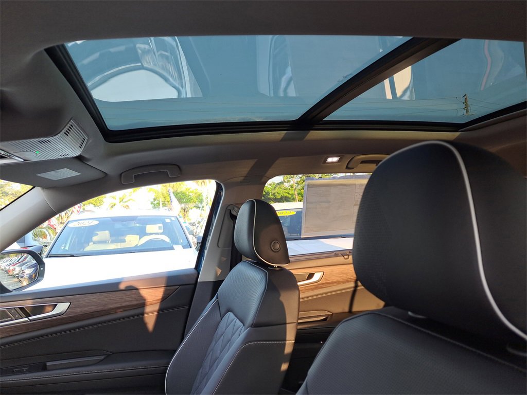 New 2026 Volkswagen Atlas SEL Premium R-Line image 7