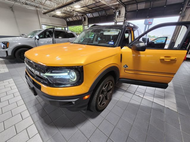 Used 2023 Ford Bronco Sport Outer Banks w/ Tech Package AWD/4WD video 3