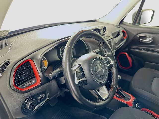 Used 2016 Jeep Renegade Trailhawk image 9