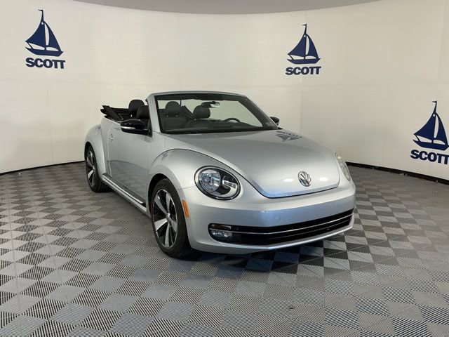 Used 2013 Volkswagen Beetle 2.0T image 7