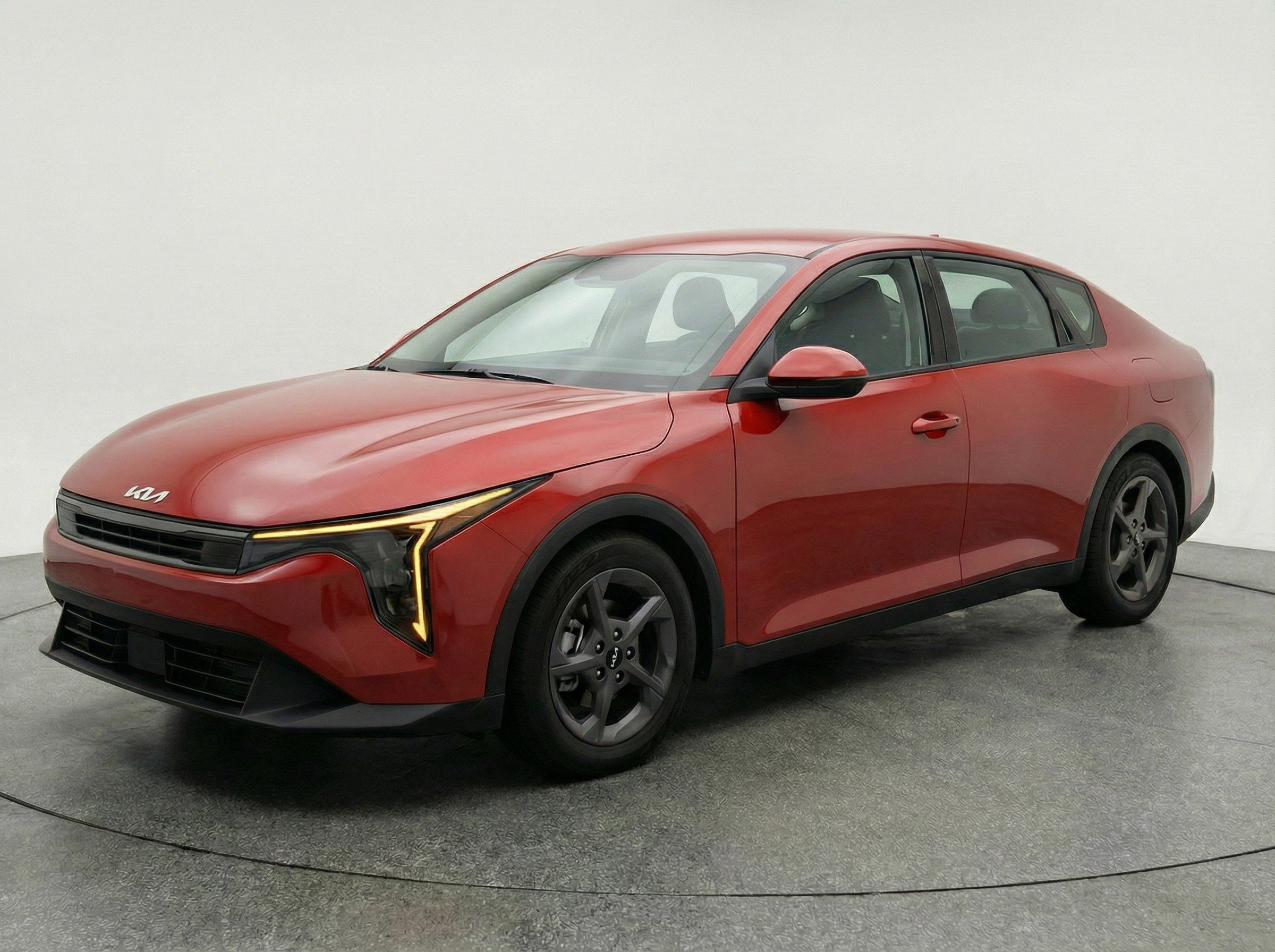 Used 2025 Kia K4 LXS image 3