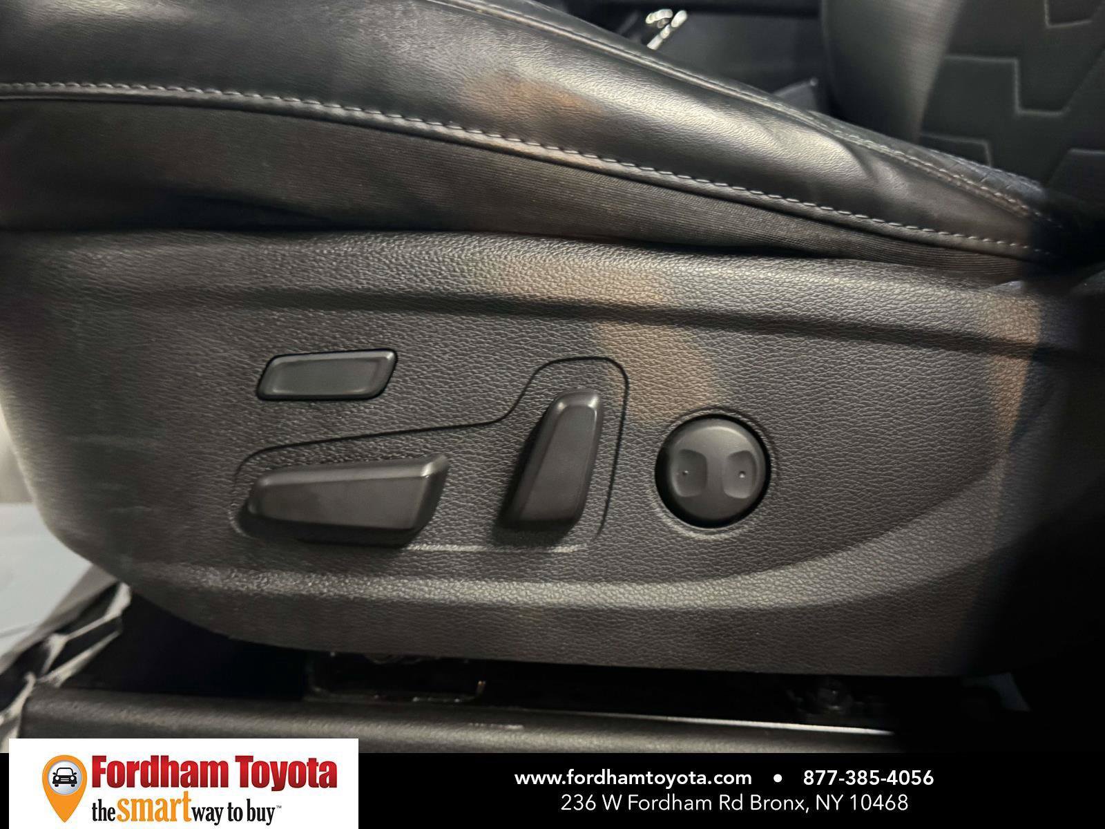 Used 2020 Kia Telluride SX w/ SX Prestige Package AWD/4WD image 16