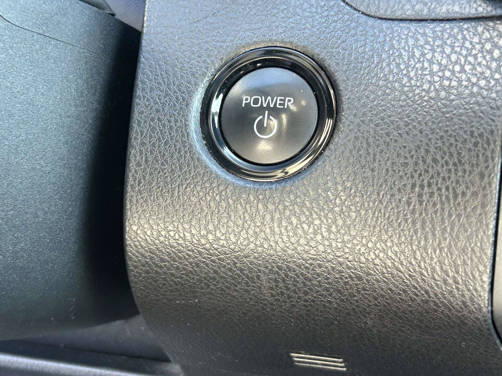 Used 2025 Toyota Camry LE FWD image 31