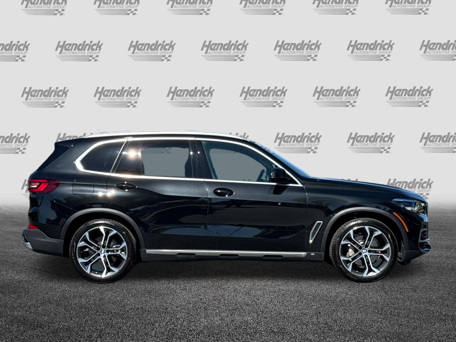 Certified 2023 BMW X5 xDrive40i w/ Premium Package AWD/4WD image 3
