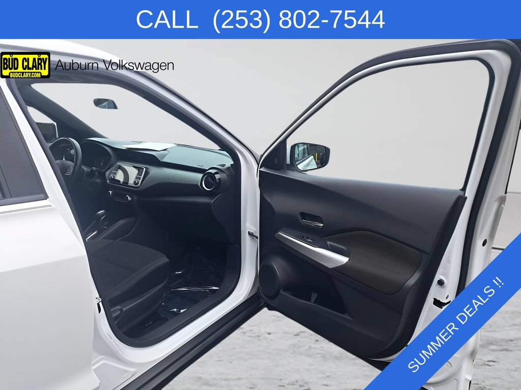 Used 2019 Nissan Kicks SV w/ Exterior Package FWD image 17