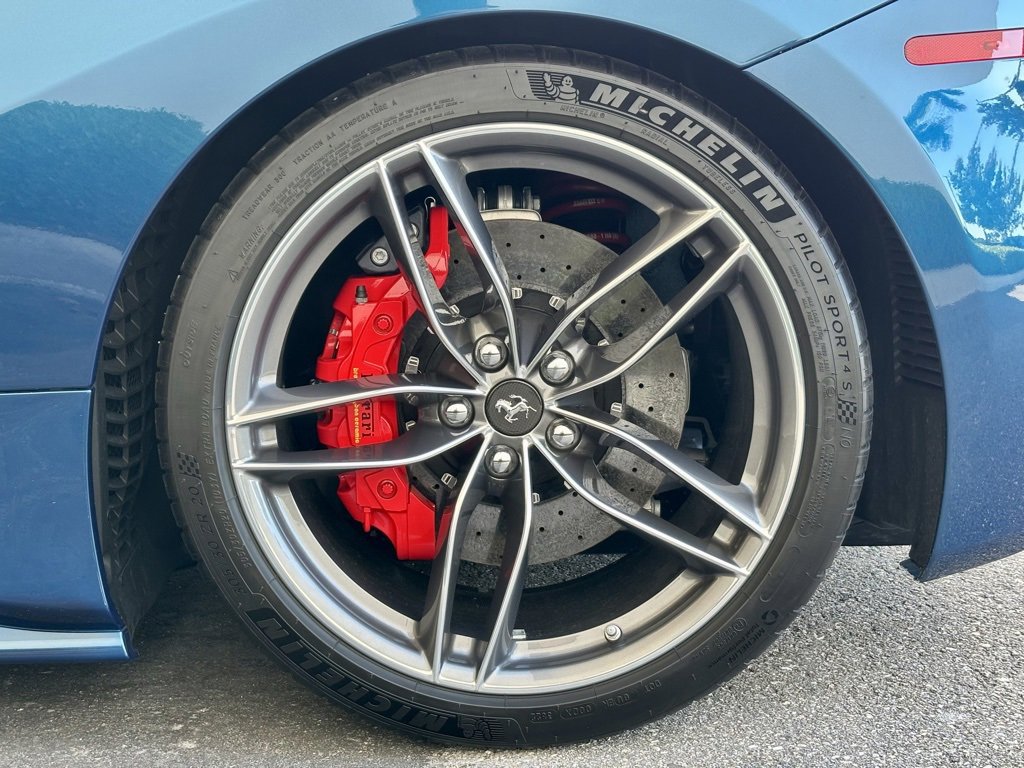 Used 2019 Ferrari 488 GTB image 16