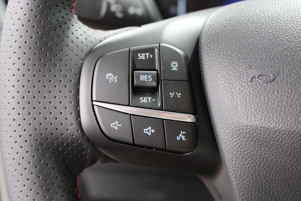 New 2025 Ford Escape ST-Line w/ Tech Pack #1 image 33