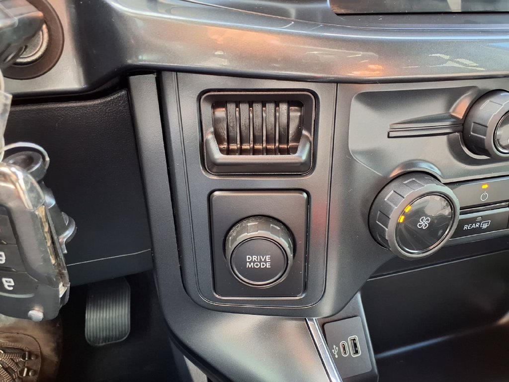 Used 2025 Ford F150 STX RWD image 11