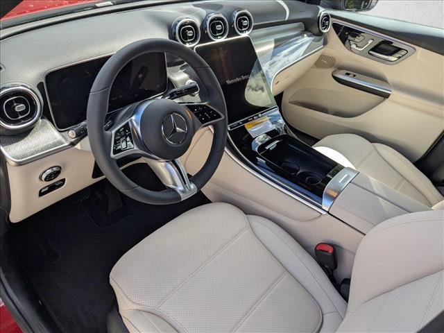 Used 2026 Mercedes-Benz GLC 300 4MATIC image 3