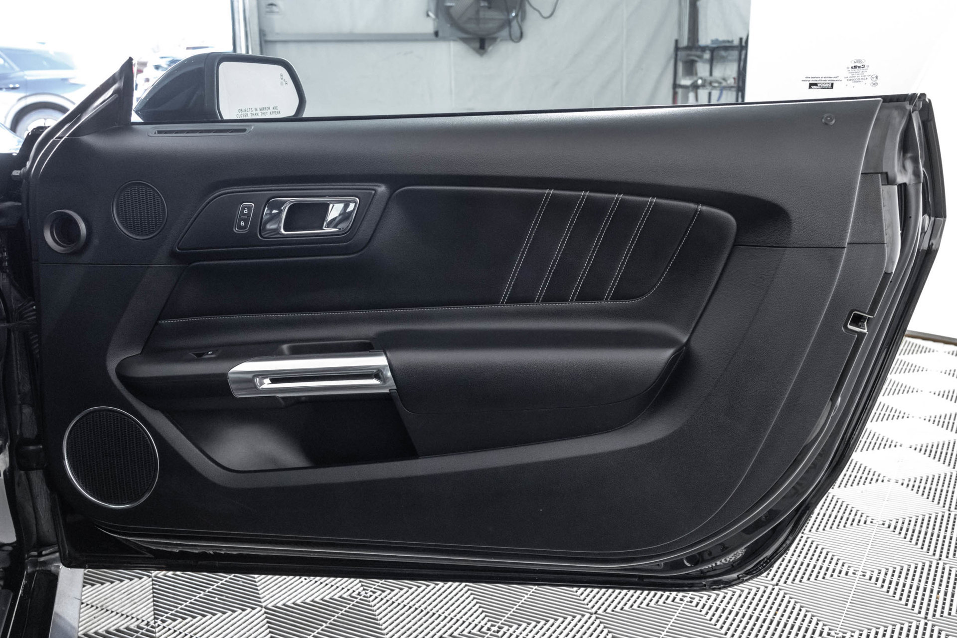 Used 2016 Ford Mustang GT Premium w/ Equipment Group 401A RWD image 38