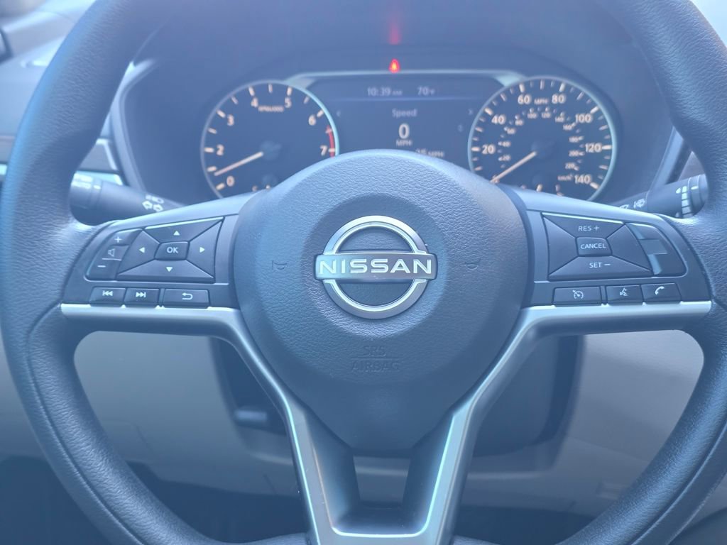 Used 2024 Nissan Altima 2.5 SV AWD/4WD image 15