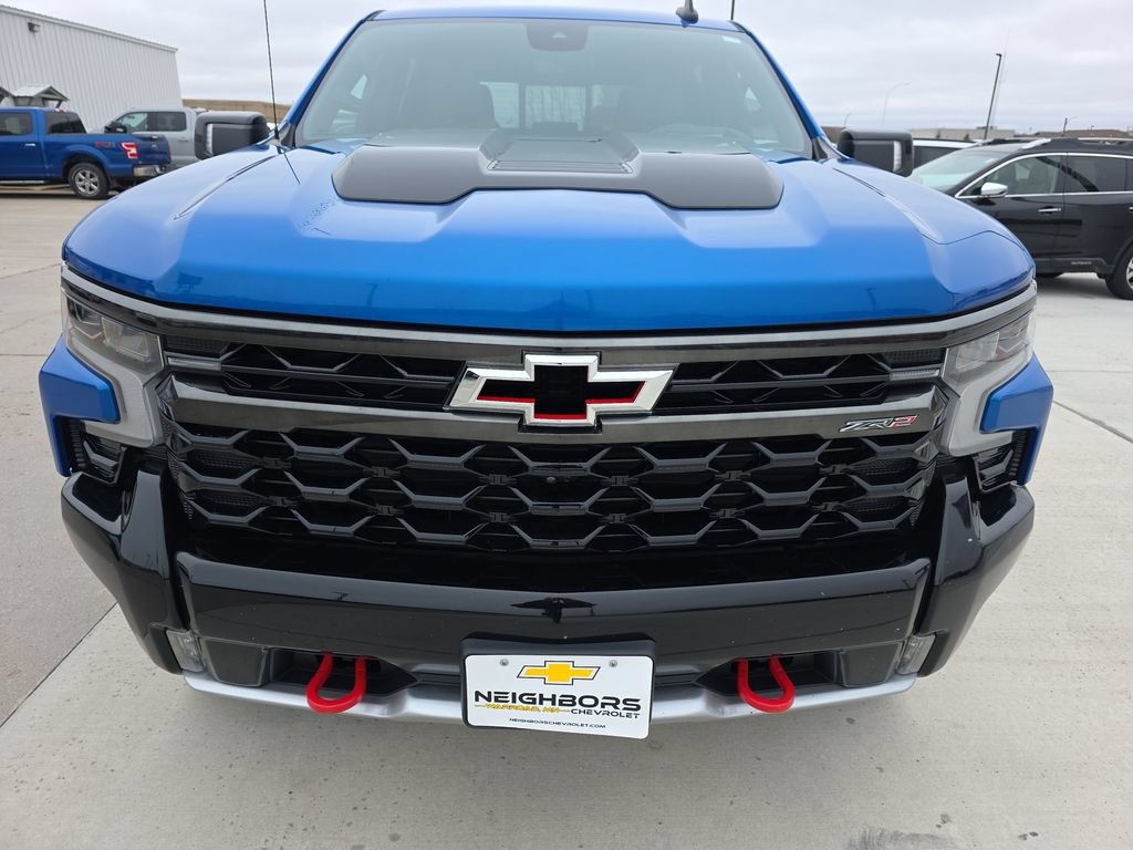 Used 2022 Chevrolet Silverado 1500 ZR2 w/ Technology Package AWD/4WD image 8