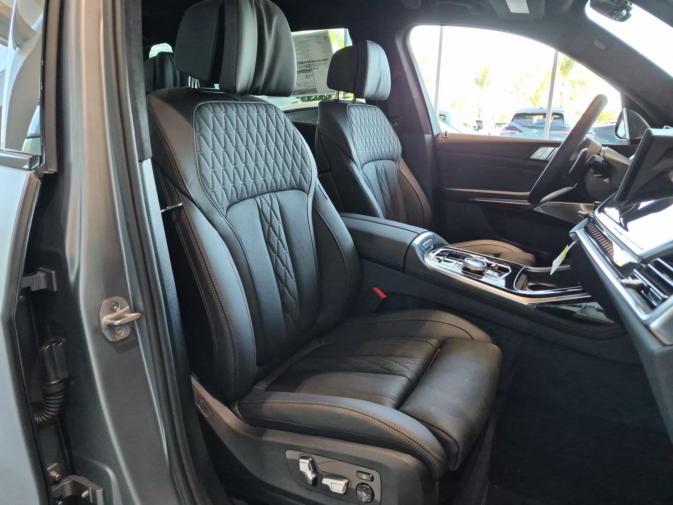 New 2027 BMW X7 M60i AWD/4WD image 34