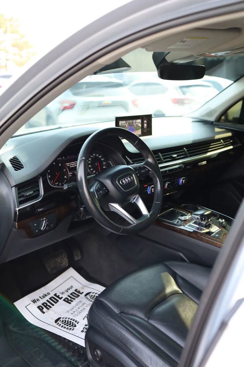 Used 2018 Audi Q7 3.0T Premium Plus w/ Premium Plus Package image 13