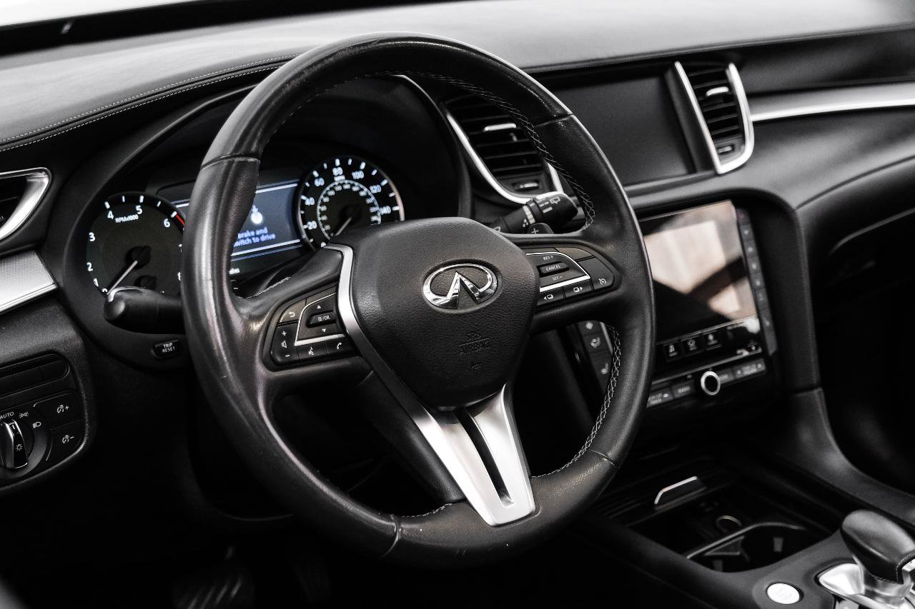Used 2019 INFINITI QX50 Luxe w/ Navigation Package FWD image 14