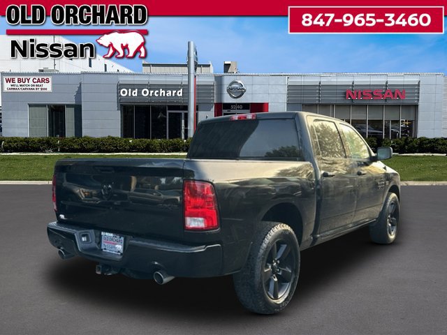Used 2018 RAM 1500 Express w/ Black Ram 1500 Express Group AWD/4WD image 4