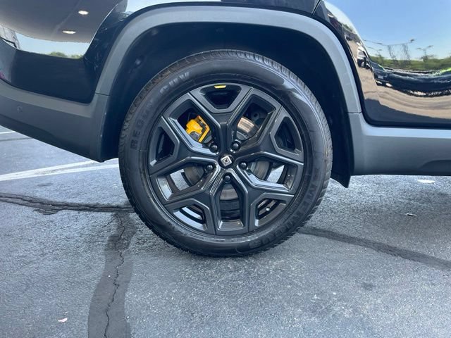 Used 2025 Rivian R1T Premium AWD/4WD image 38