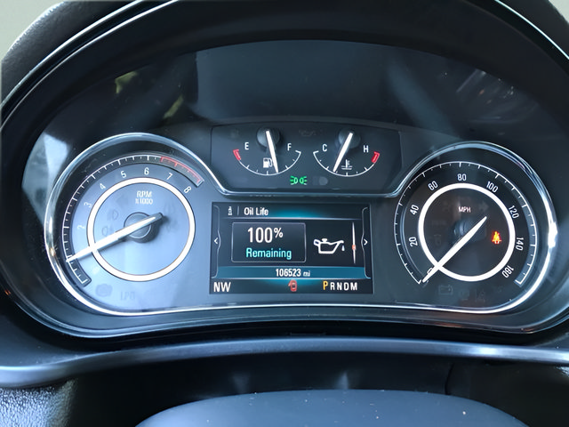 Used 2017 Buick Regal Sport Touring FWD image 20