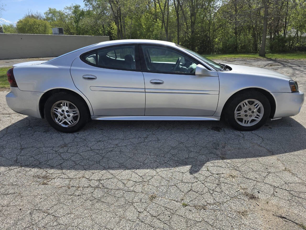 Used 2004 Pontiac Grand Prix GT FWD image 4