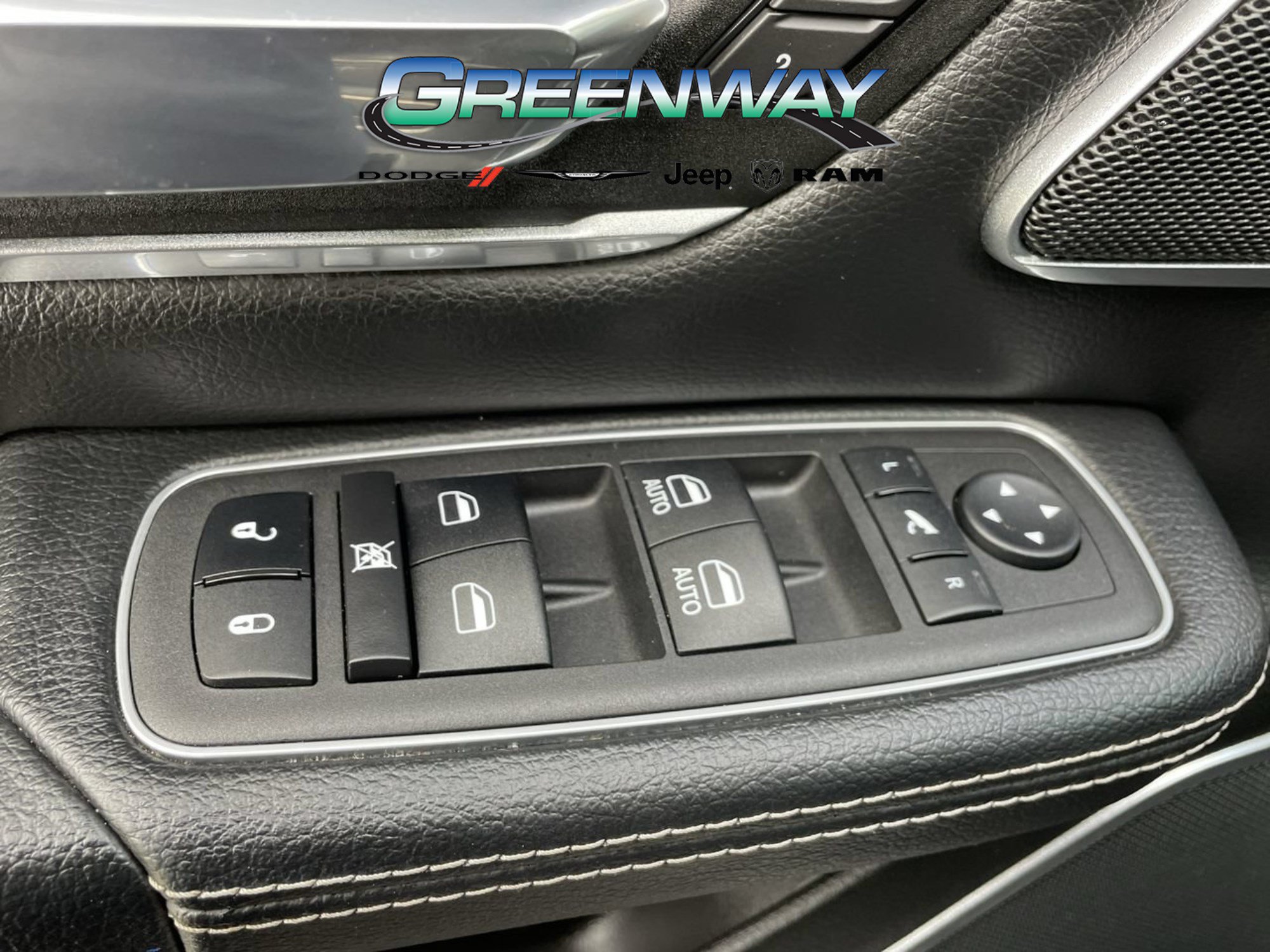 Used 2023 RAM 1500 Laramie AWD/4WD image 14
