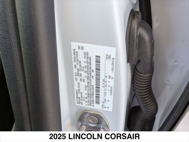 New 2025 Lincoln Corsair Premiere w/ Equipment Group 101A image 15