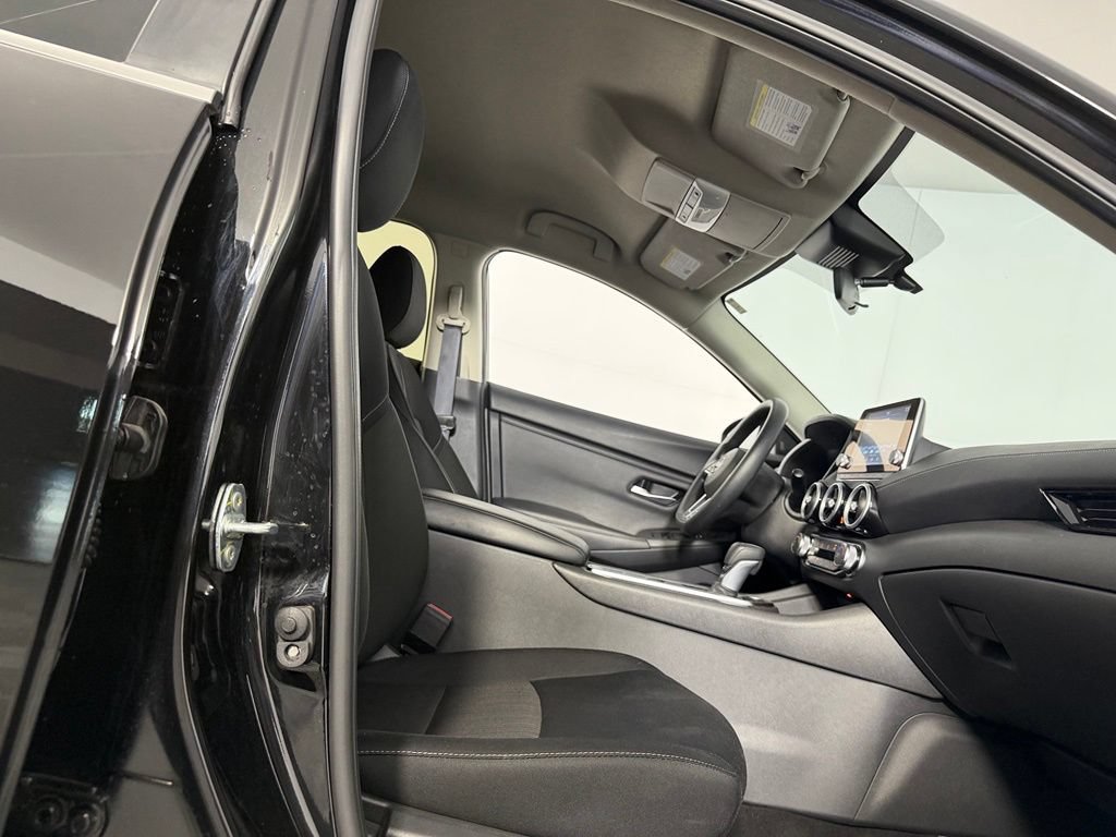 Used 2025 Nissan Sentra SV w/ Trunk Package FWD image 28