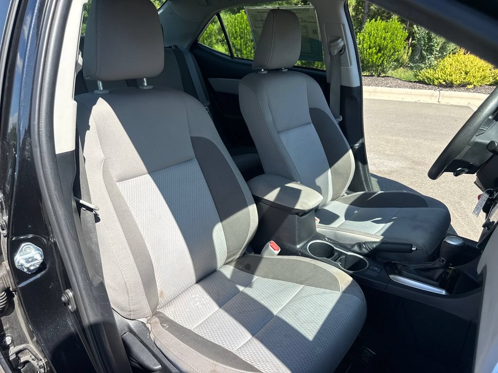 Used 2017 Toyota Corolla L FWD image 34