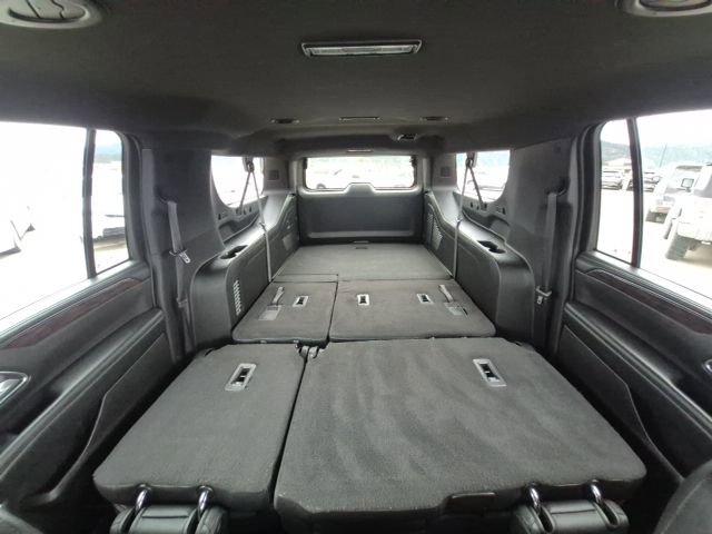 Used 2022 Chevrolet Suburban LT AWD/4WD image 24