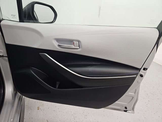 Certified 2022 Toyota Corolla SE FWD image 36