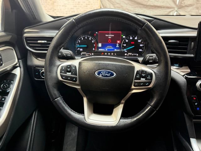 Used 2023 Ford Explorer Limited image 17