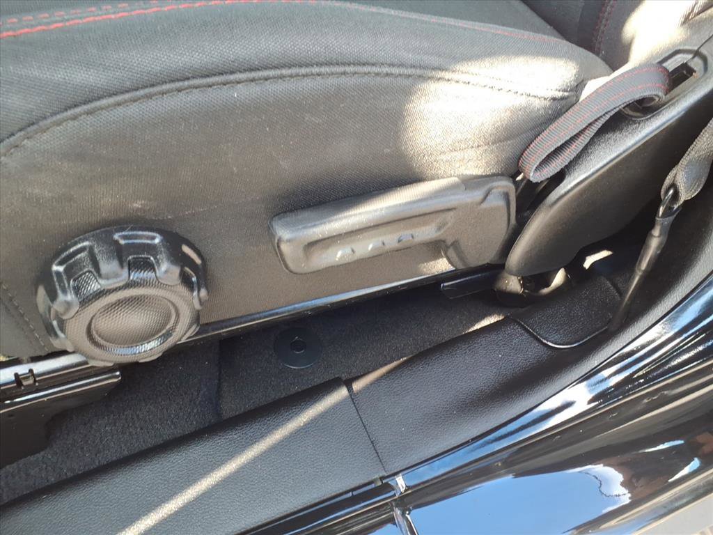 Used 2022 Jeep Wrangler Unlimited Rubicon w/ Cold Weather Group image 28