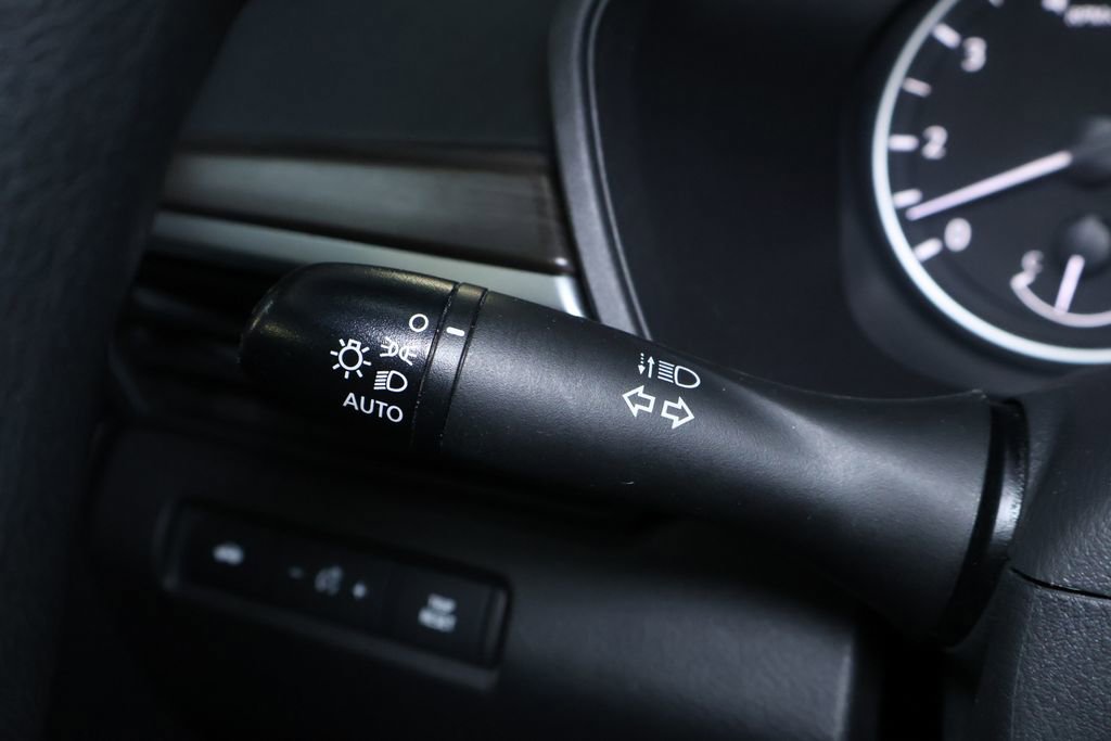 Used 2023 Nissan Altima 2.5 SV image 22