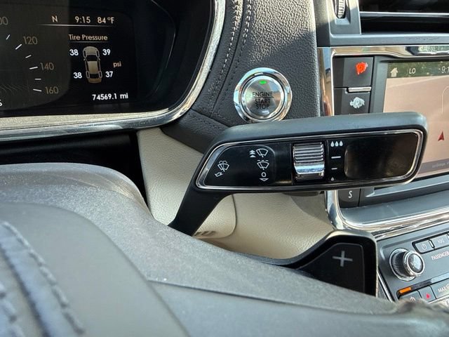 Used 2017 Lincoln Continental Select FWD image 19