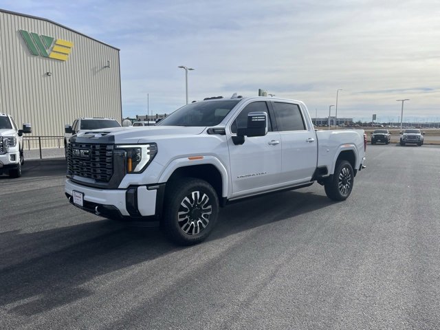 Used 2024 GMC Sierra 2500 Denali Ultimate image 1