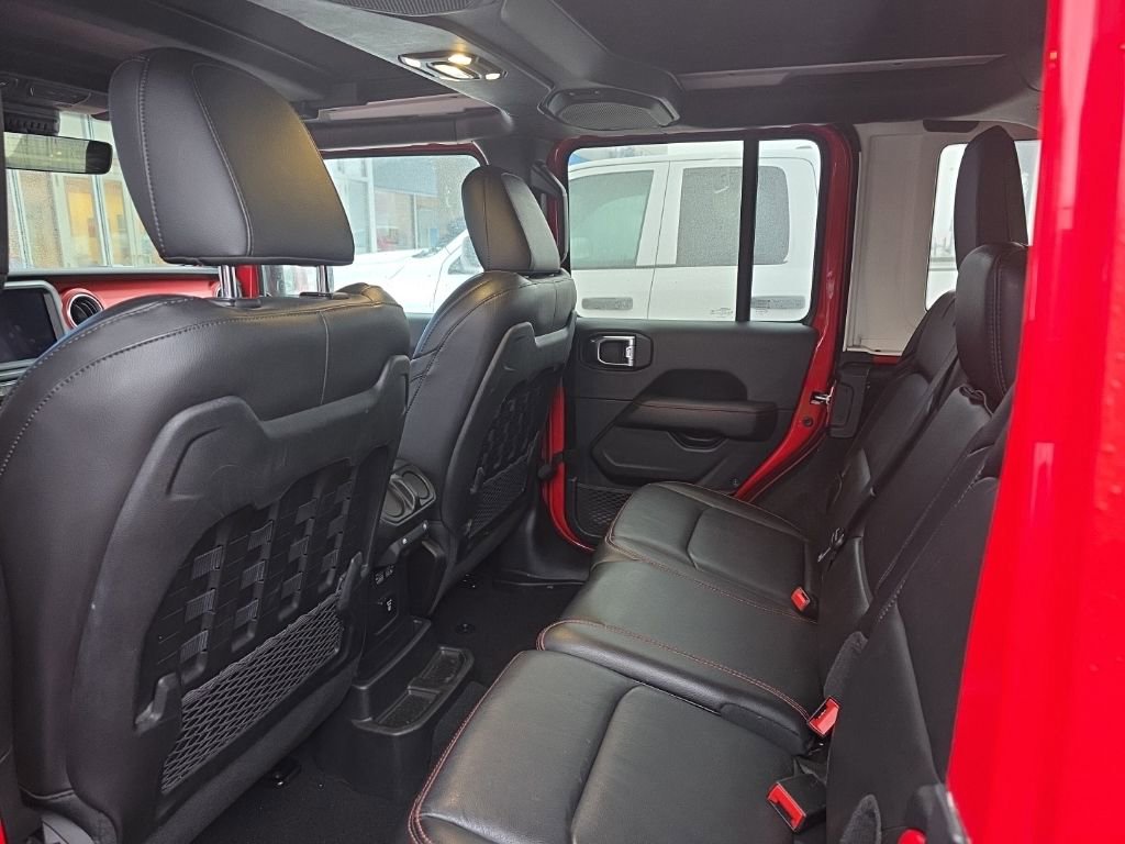 Used 2021 Jeep Wrangler Unlimited Rubicon w/ Uconnect 4C Nav & Sound Group image 9