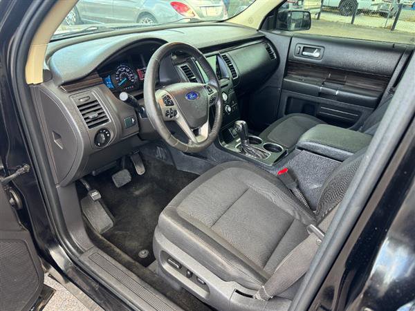 Used 2018 Ford Flex SEL w/ Class III Trailer Tow Package FWD image 9