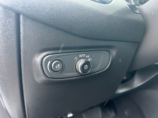 Used 2024 Chevrolet Equinox LT FWD image 22