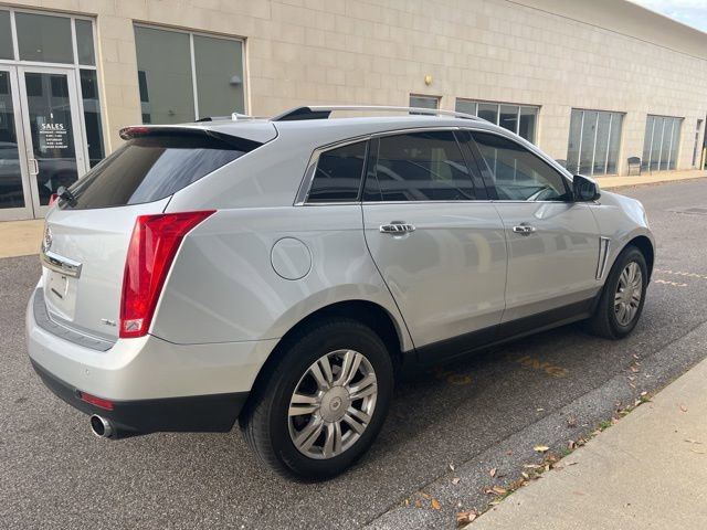 Used 2014 Cadillac SRX Luxury image 4