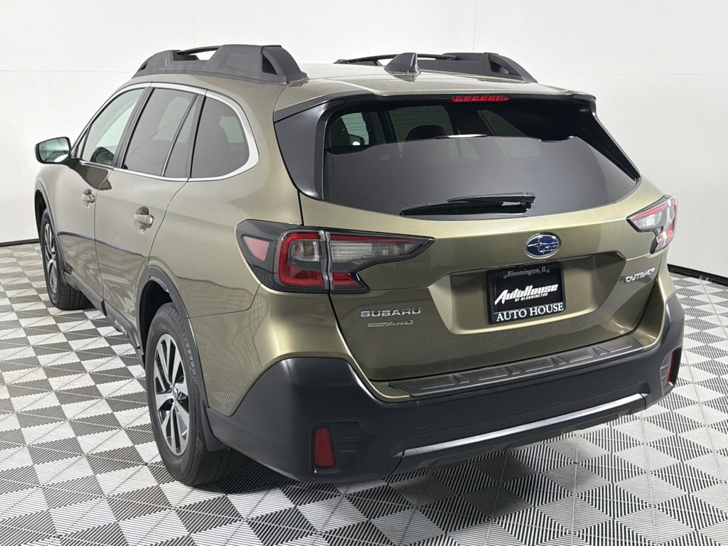 Used 2020 Subaru Outback Premium image 5