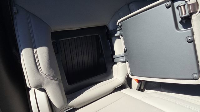 New 2026 GMC Sierra 2500 SLT w/ SLT Convenience Package image 22