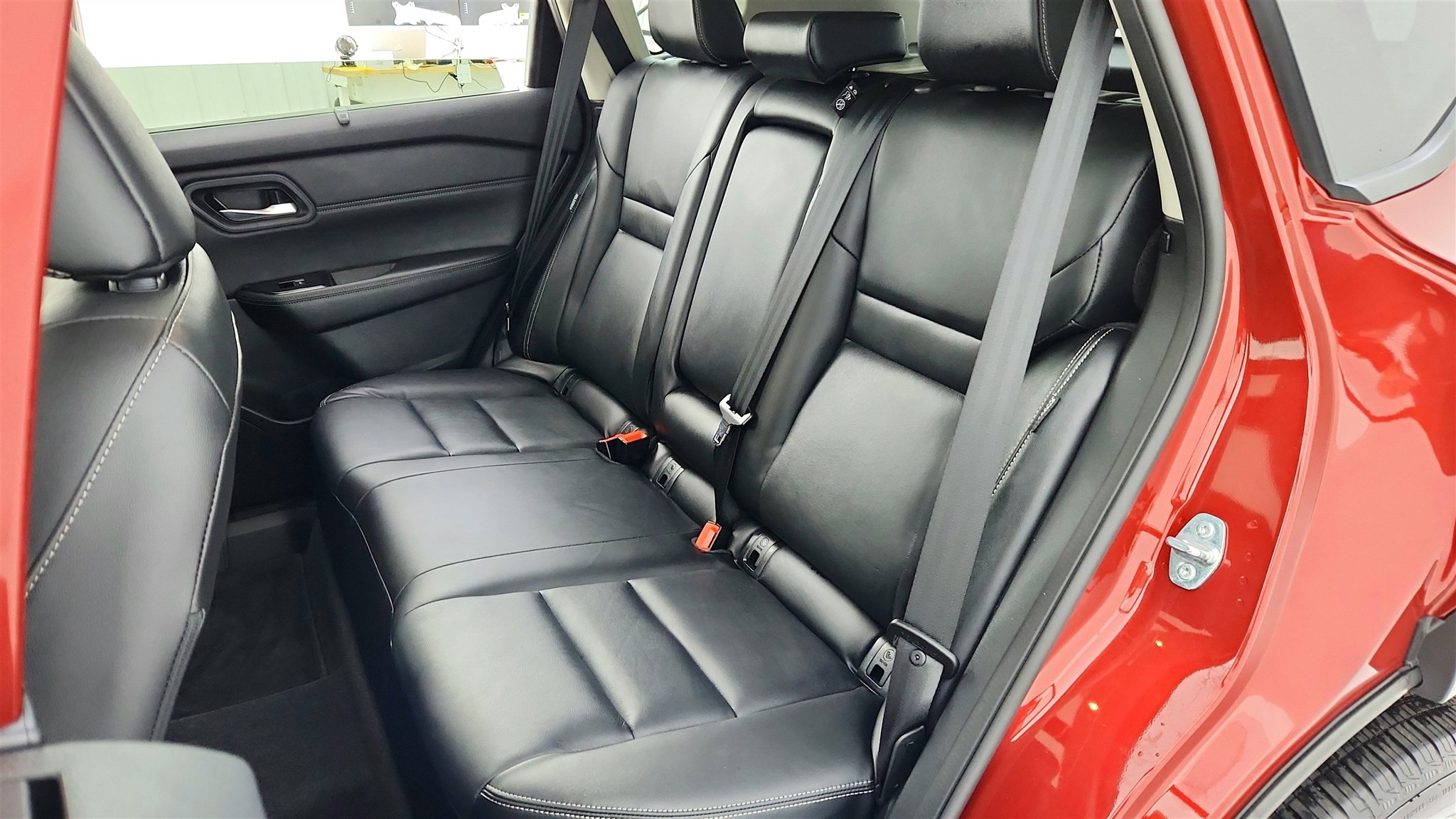 Used 2024 Nissan Rogue SL w/ SL Premium Package image 18