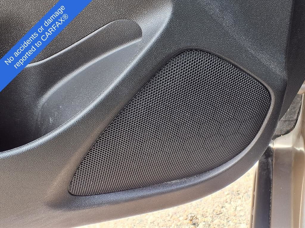 Used 2022 Chevrolet Malibu LT image 15