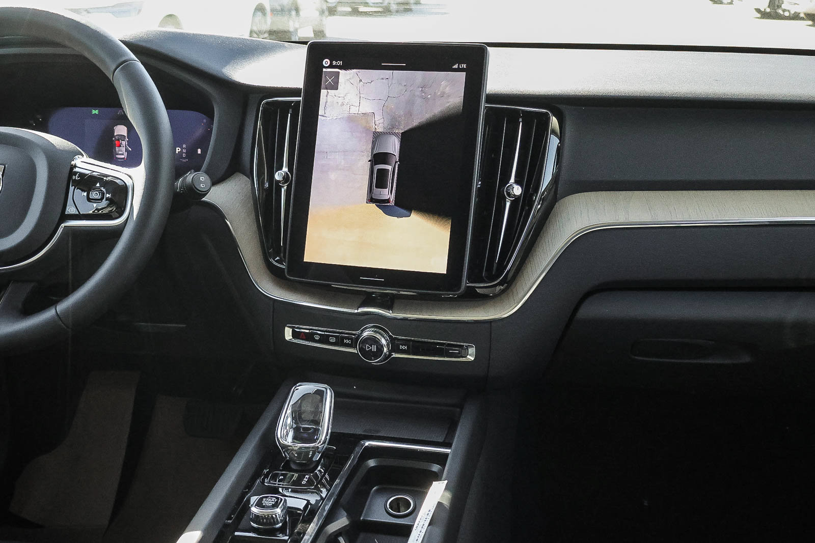 New 2026 Volvo XC60 B5 Plus w/ Climate Package AWD/4WD image 21