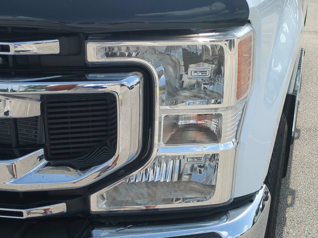 Used 2022 Ford F250 XLT w/ XLT Premium Package AWD/4WD image 11
