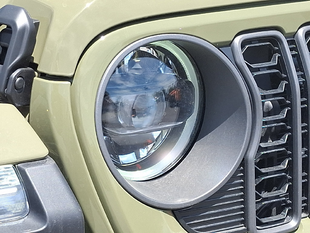 New 2026 Jeep Gladiator Mojave AWD/4WD image 6
